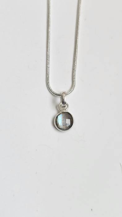 Sterling silver s925 pendant necklace round labradorite hand made minimalist jewelry