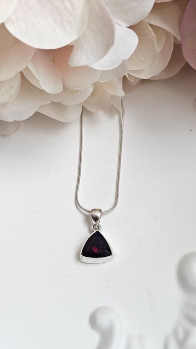 Sterling silver s925 natural black Opal fire pendant necklace