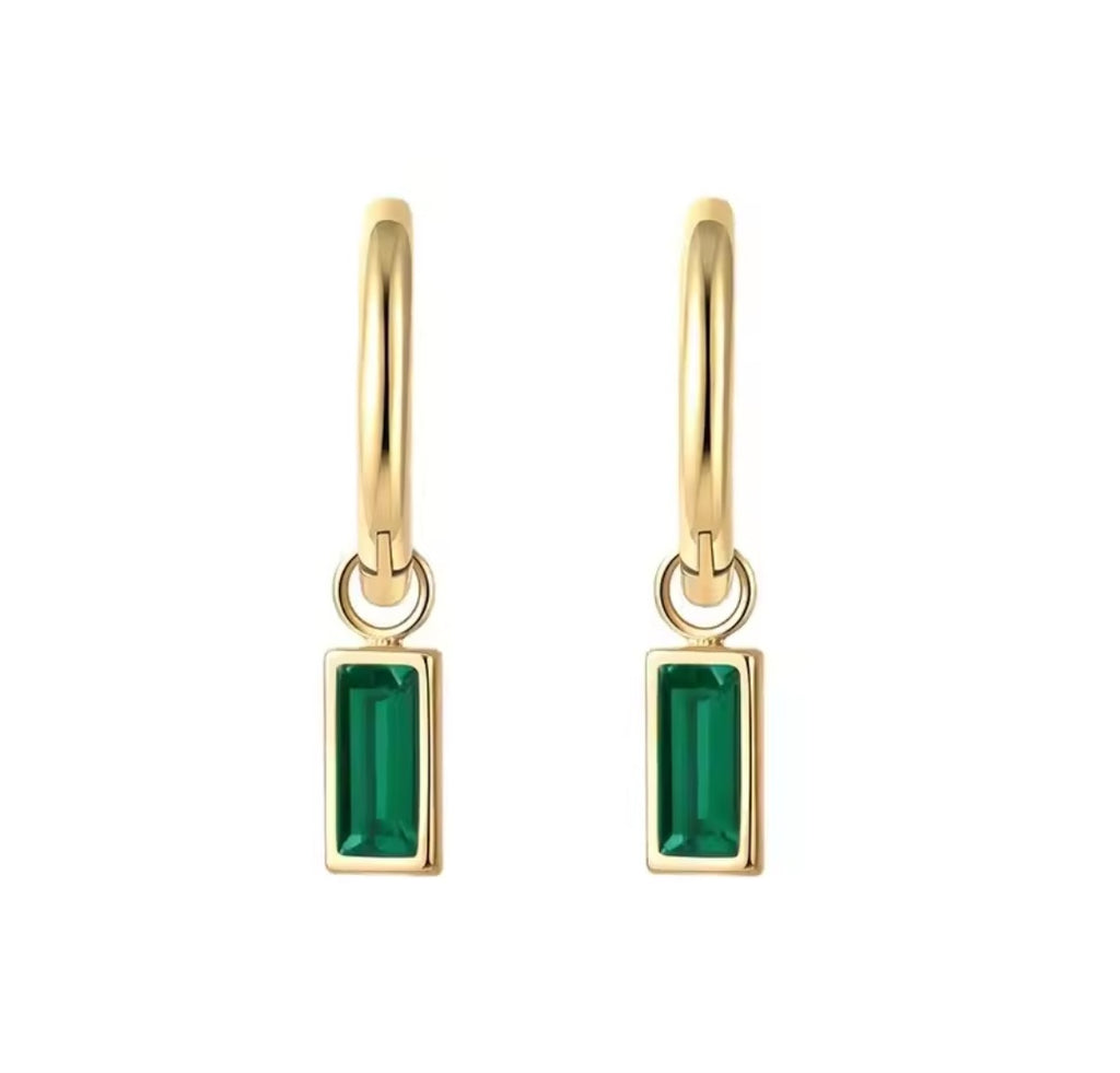 Sterling silver s925 earrings gold plated  green crystal