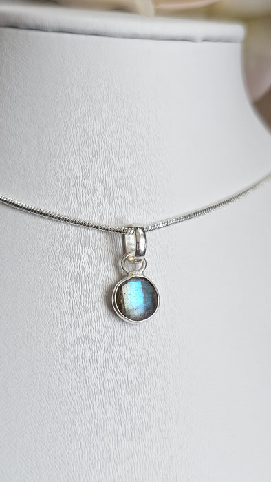 Sterling silver s925 pendant necklace round labradorite hand made minimalist jewelry