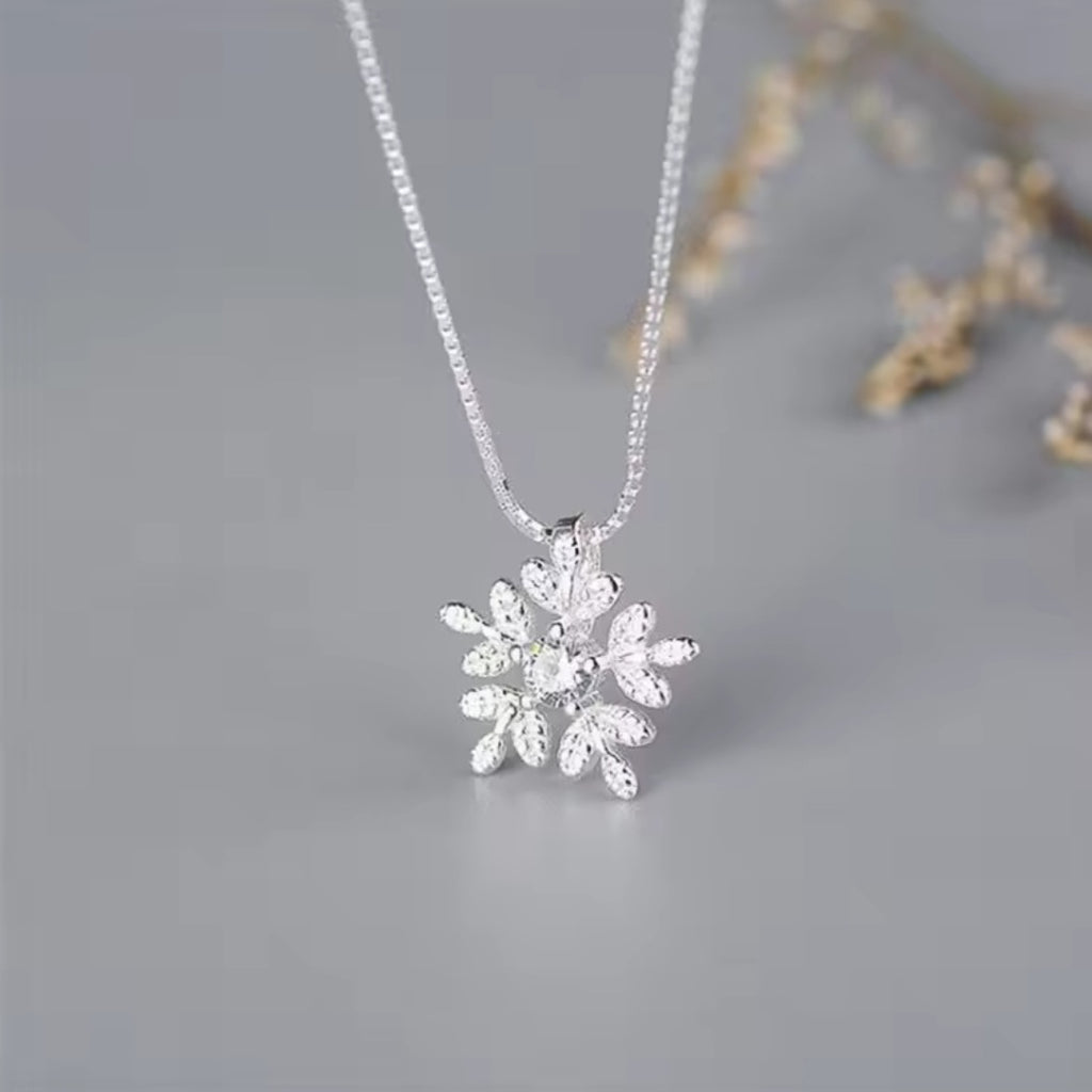 Sterling silver s925 pendant necklace Zirconia Snowflakes