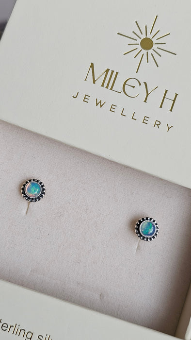 Sterling silver s925 earrings stud Natural Opal stone