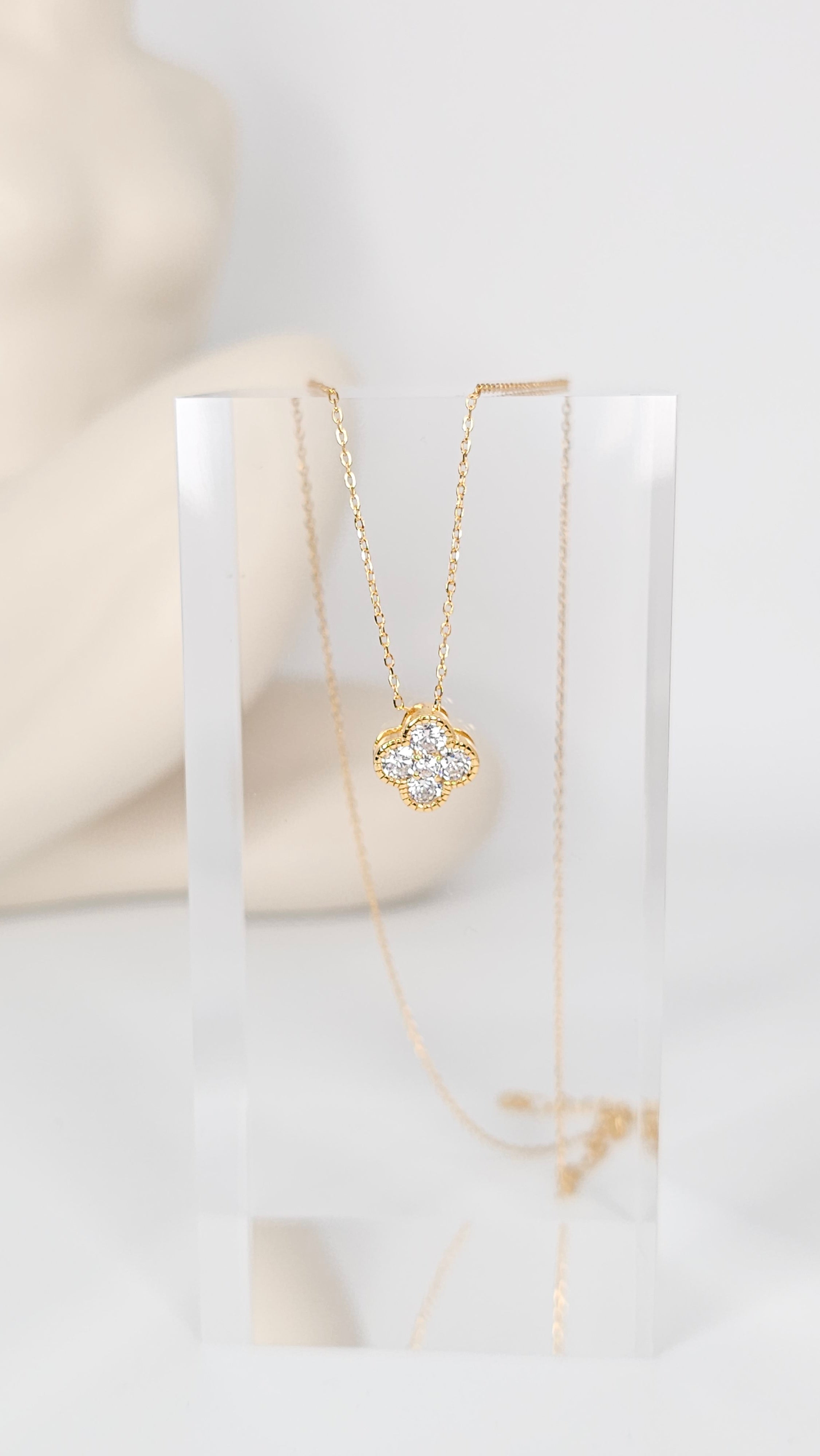 Sterling silver s925 gold plated necklace Zirconia Clover