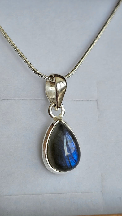 Sterling silver s925 Labradonite set earrings and pendant necklace 45cm