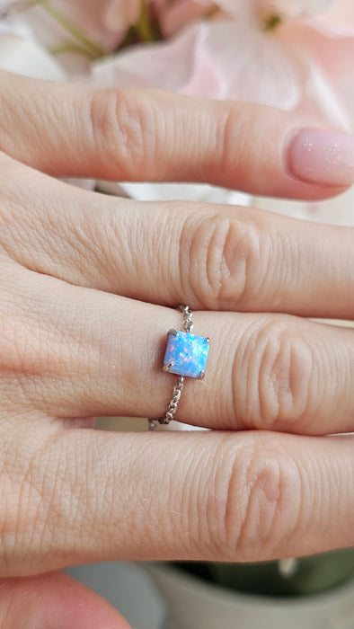 Sterling silver s925 ring blue 💙 opal square adjustable chain