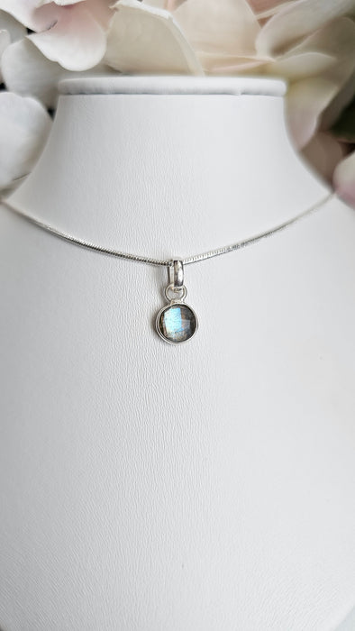 Sterling silver s925 pendant necklace round labradorite hand made minimalist jewelry