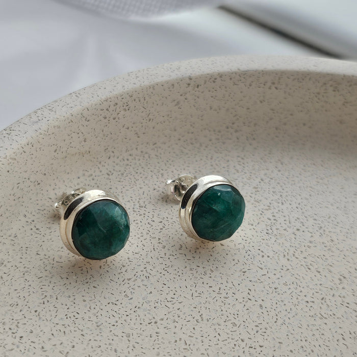 Sterling silver s925 earrings emerald stone green 💚