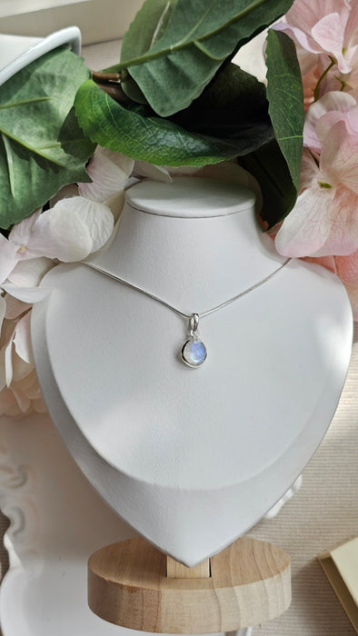 Sterling silver s925 pendant necklace bridal Collection Moonstone
