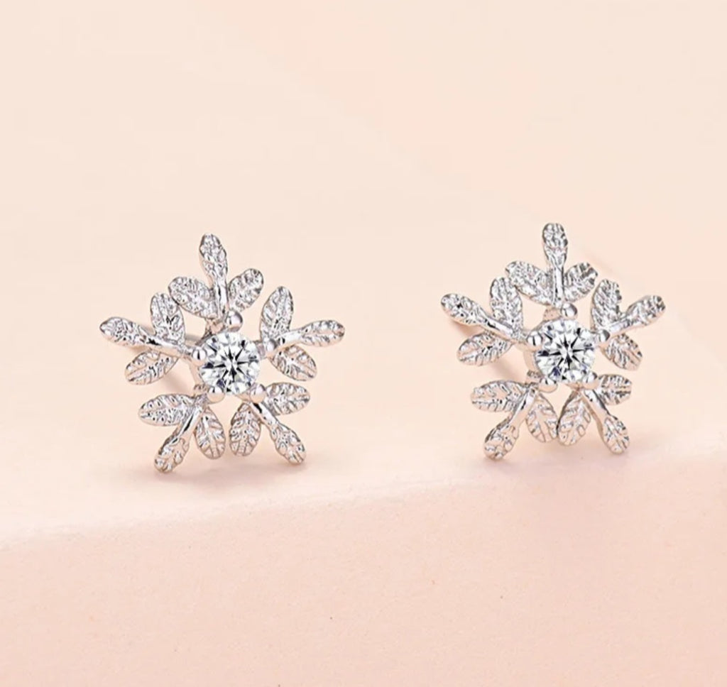 Sterling silver s925 earrings zirconia stud Snowflakes