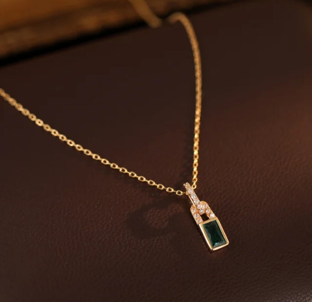 Sterling silver s925 pendant necklace gold plated CZ green