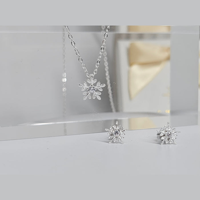Sterling silver s925 pendant necklace Zirconia Snowflakes