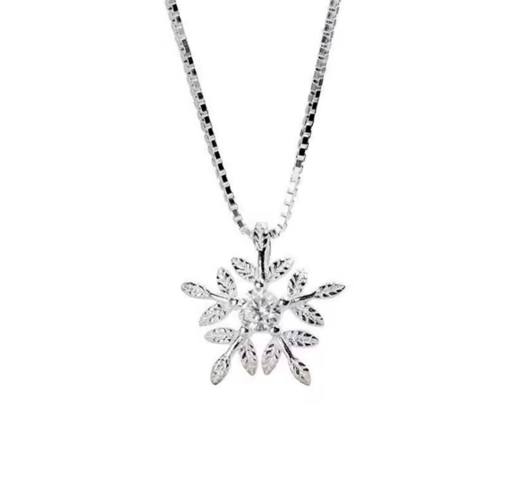 Sterling silver s925 pendant necklace Zirconia Snowflakes